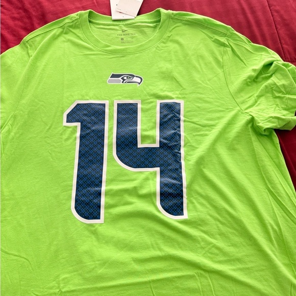 DK Metcalf Seattle Seahawks Nike Name & Number T-Shirt - Neon Green - Picture 1 of 4